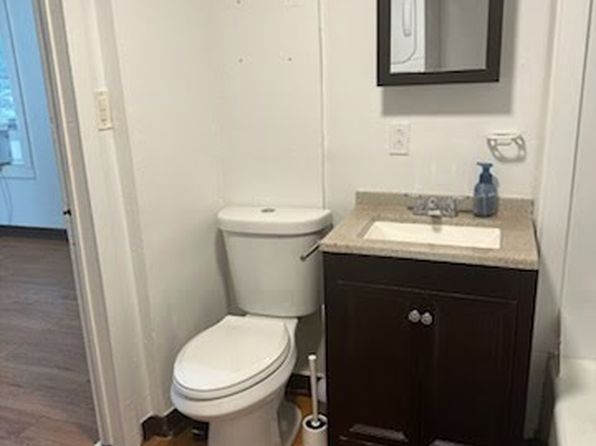 104 Rodney St UNIT B