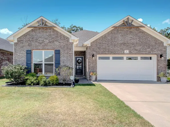 13 Hanna Loop, Maumelle, AR 72113