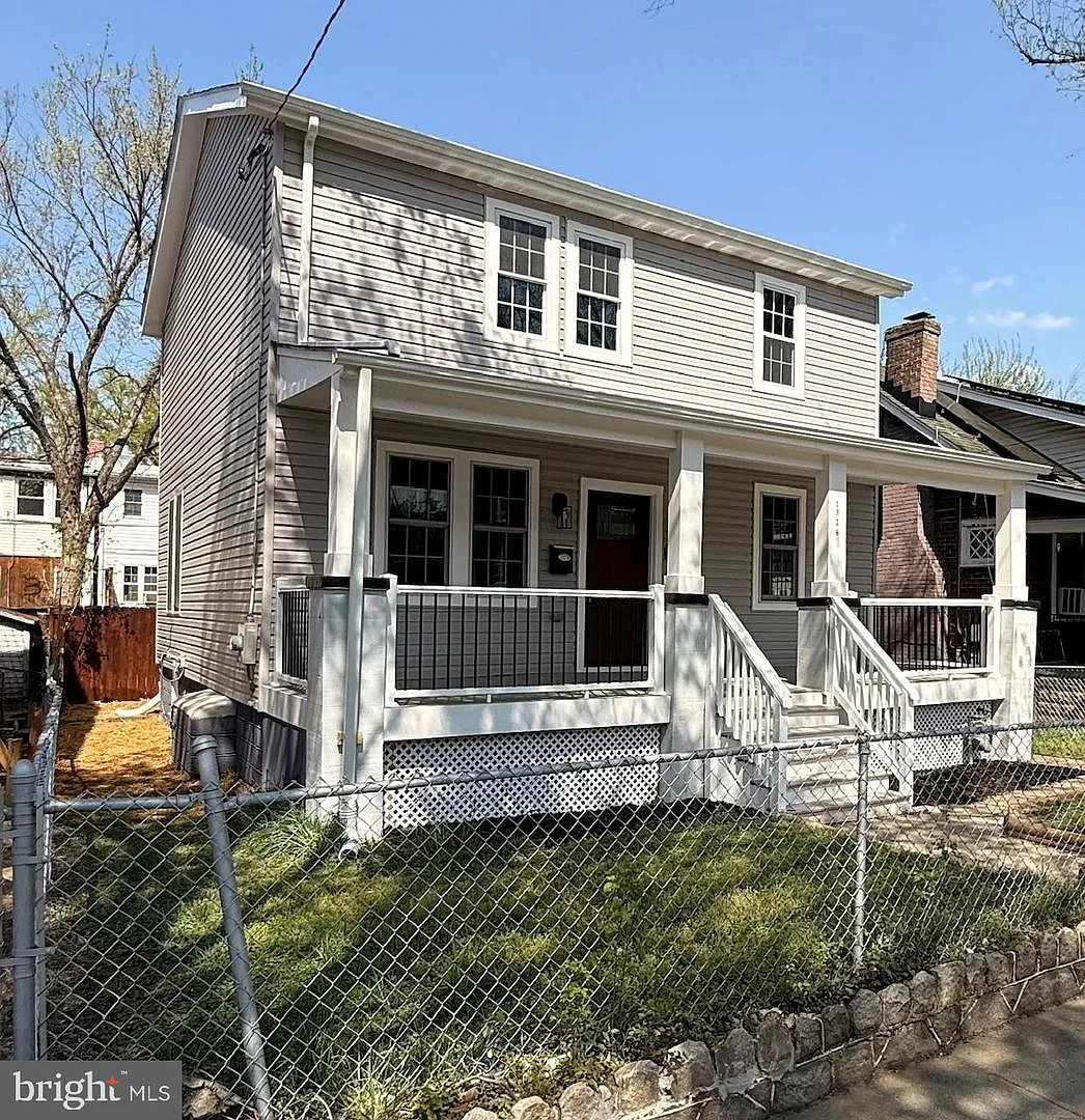 1326 S St SE photo 1