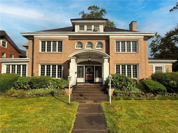 13104 Euclid Ave, East Cleveland, OH 44112