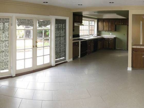 2nd image of 2631 E Hempstead Cir