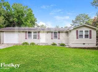 1052 Adrian Cir SW, Conyers, GA 30094