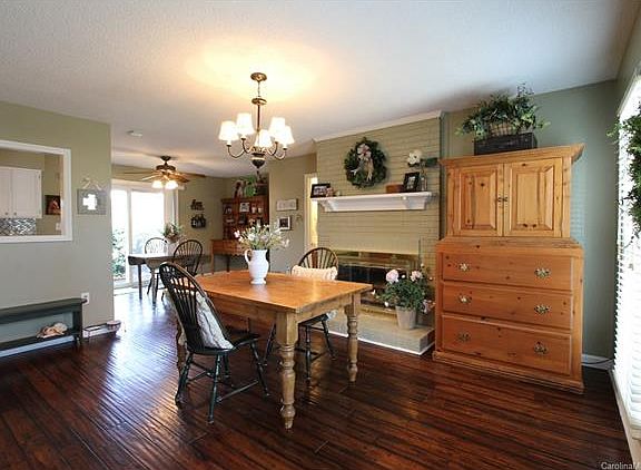 4th image of 9724 Clifton Meadow Dr