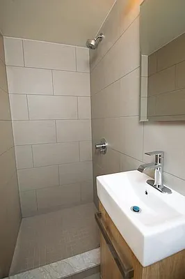 Sold by R New York | media 26