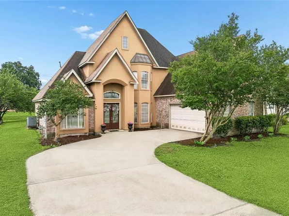105 Natchez Trace Dr, Harvey, LA 70058