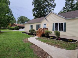 1029 Hamilton Dr, Vineland, NJ 08360