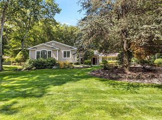 15 Northcote Dr, Melville, NY 11747