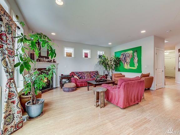 5th image of 16507 51st Ave W
