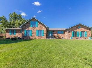 24435 Clinton Rd, Lebanon, MO 65536