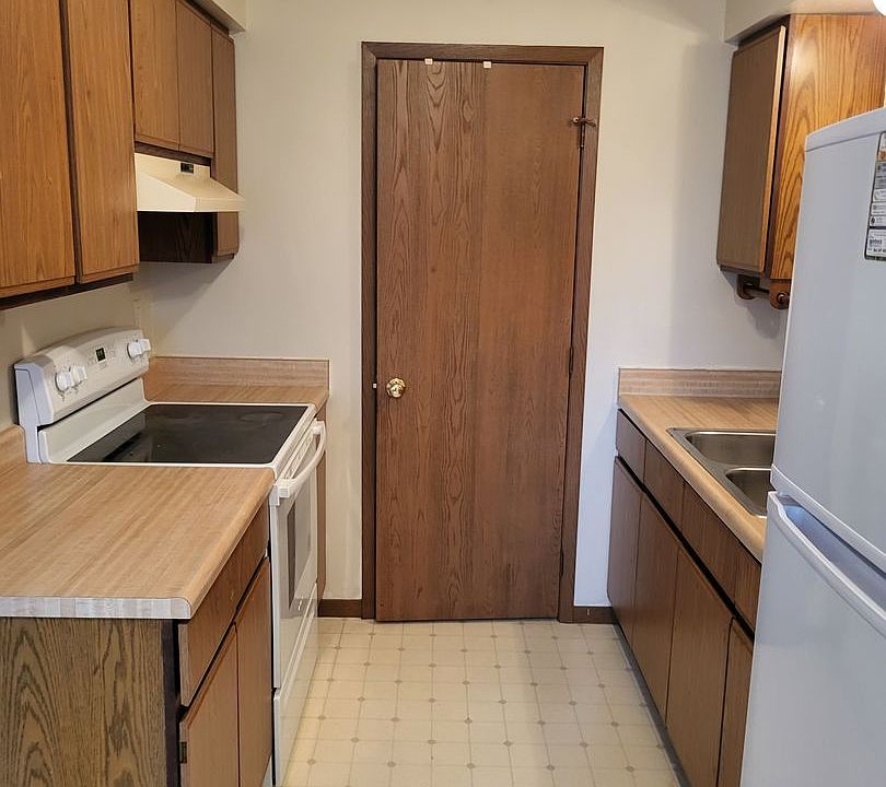 Country Plaza Apartment Rentals Hudson, IA Zillow