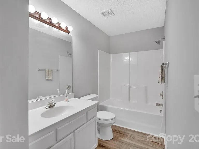 10125 University Park Ln #2601 — Photo 12