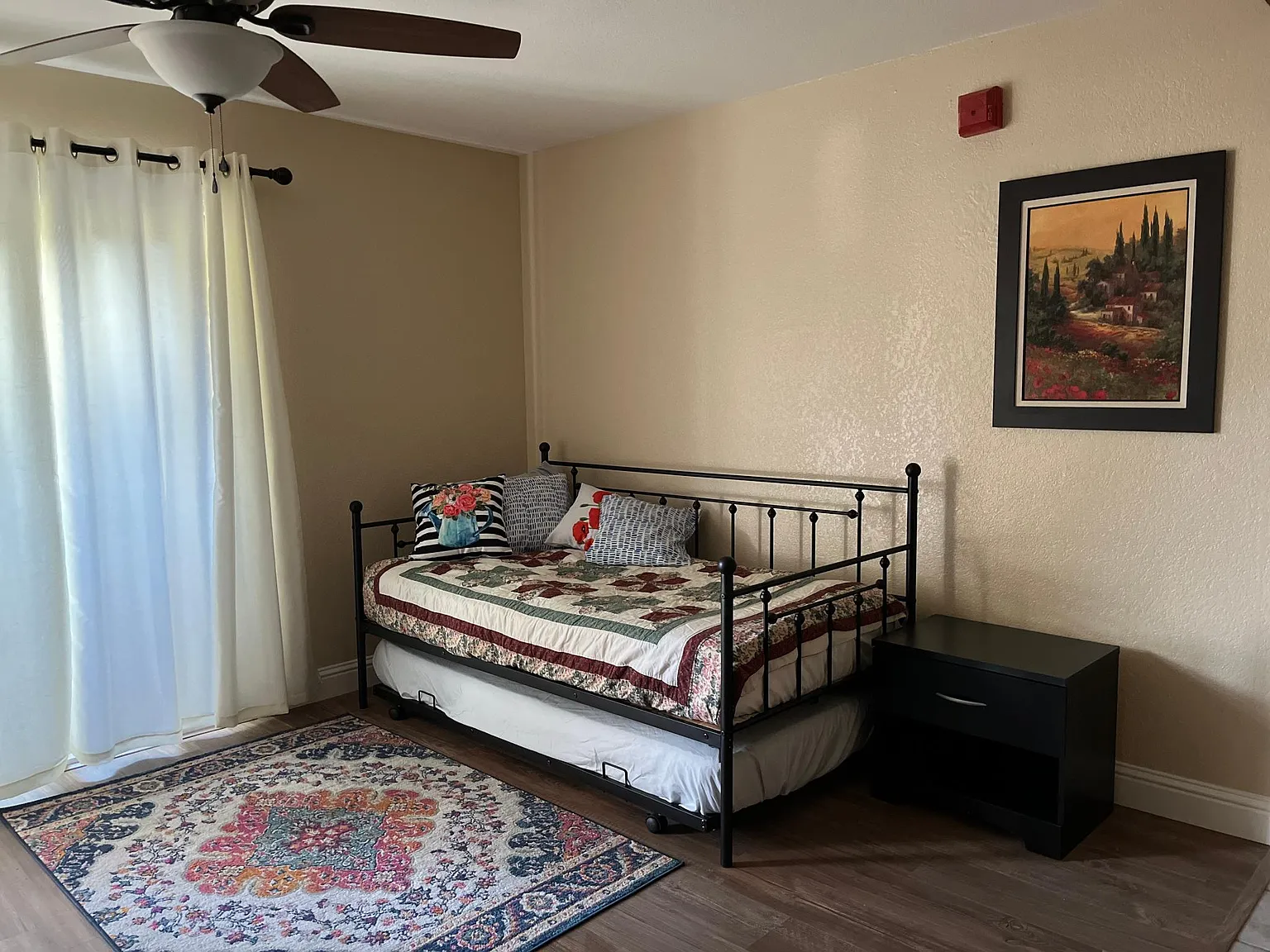 1 bed, 700 sqft, $1,850 — Photo 4