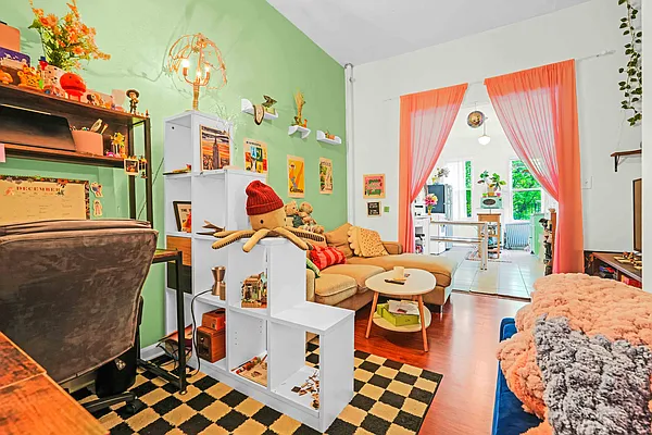 Rented by Brownstone Property Group | media 5