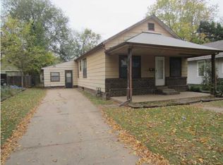 216 E Columbia Ave, Augusta, KS 67010