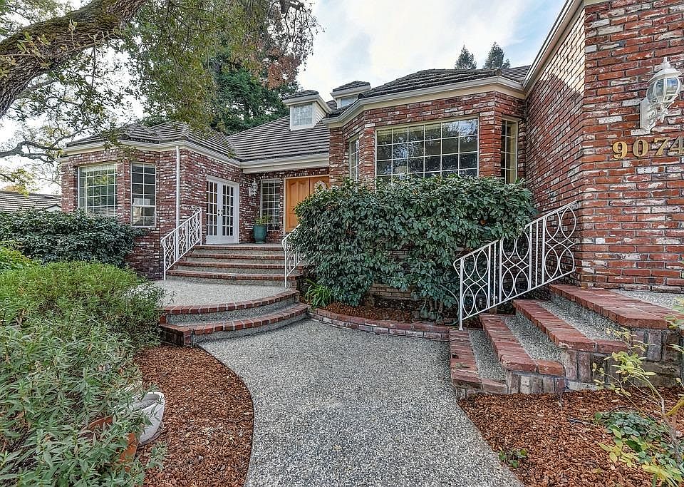 2nd image of 9074 Great Dome Ct