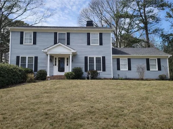 5717 Braddock Ct, Dunwoody, GA 30350