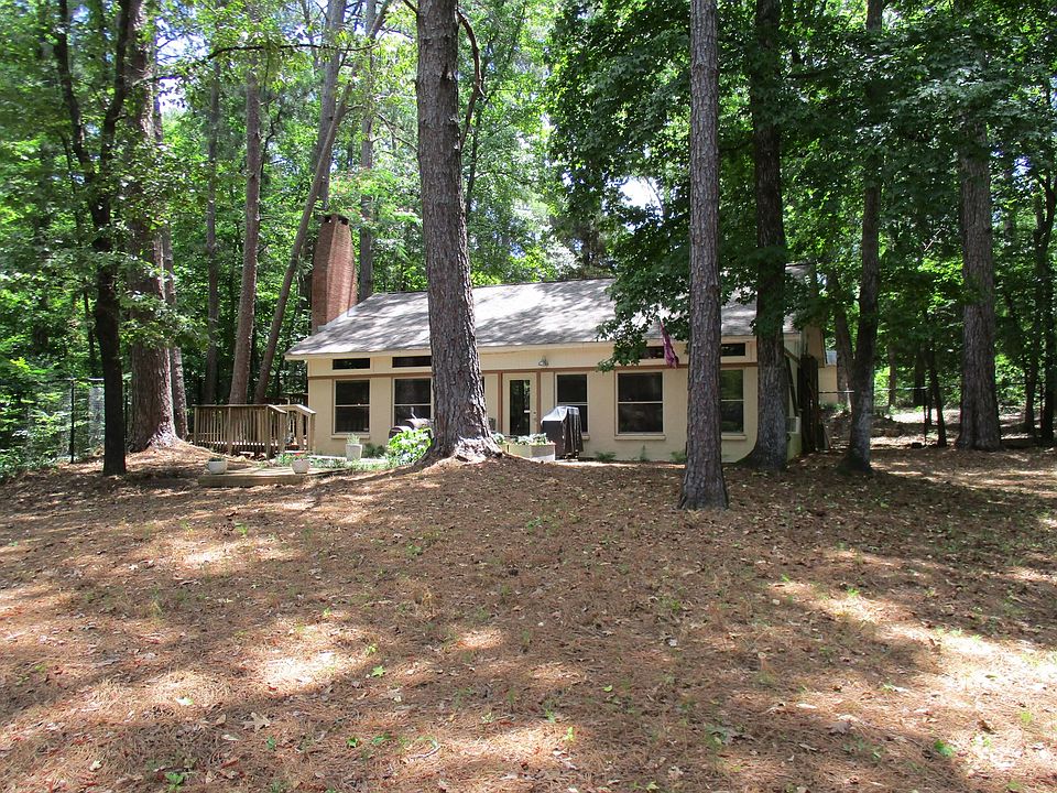 1st image of 2133 Lakeshore Dr