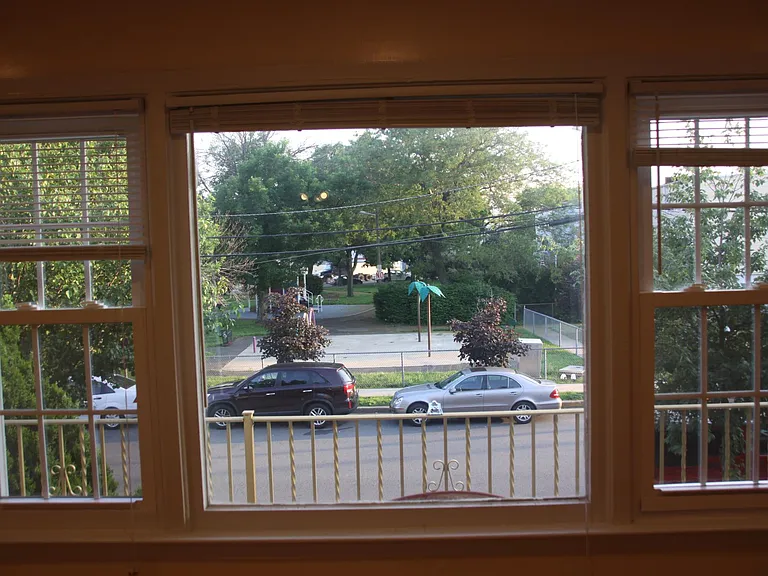 139 Linnett St #2 — Photo 12
