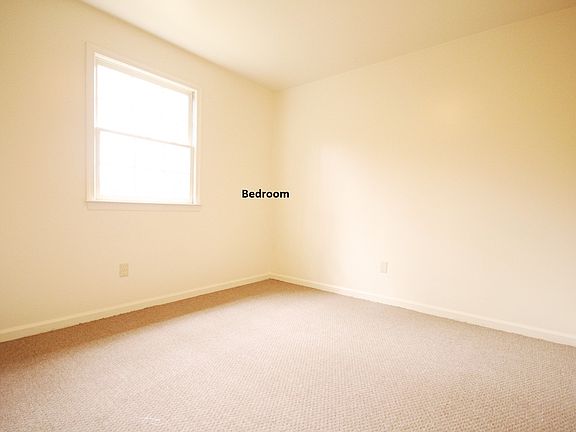 3rd image of 1409 Butternut Dr