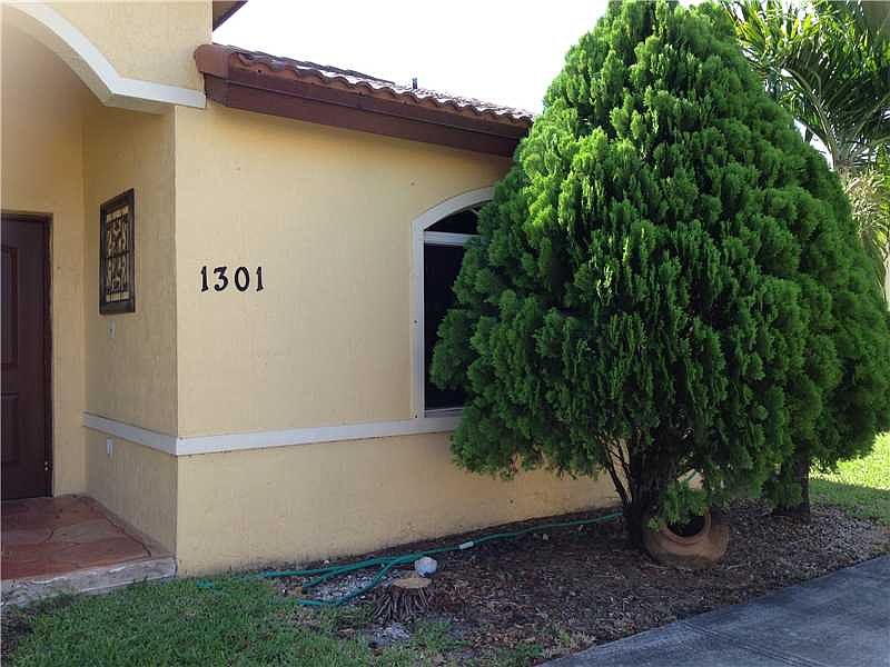 2nd image of 18961 NW 84th Ct APT 1301