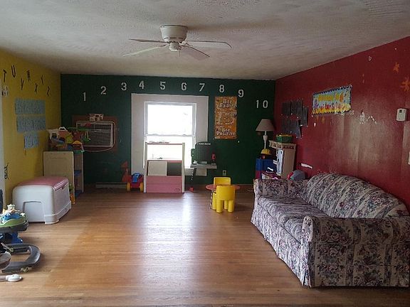 Living Rm
