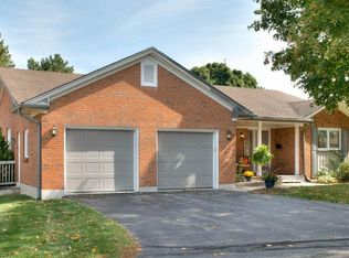 318 Roxton Dr #3, Waterloo, ON N2T1R6