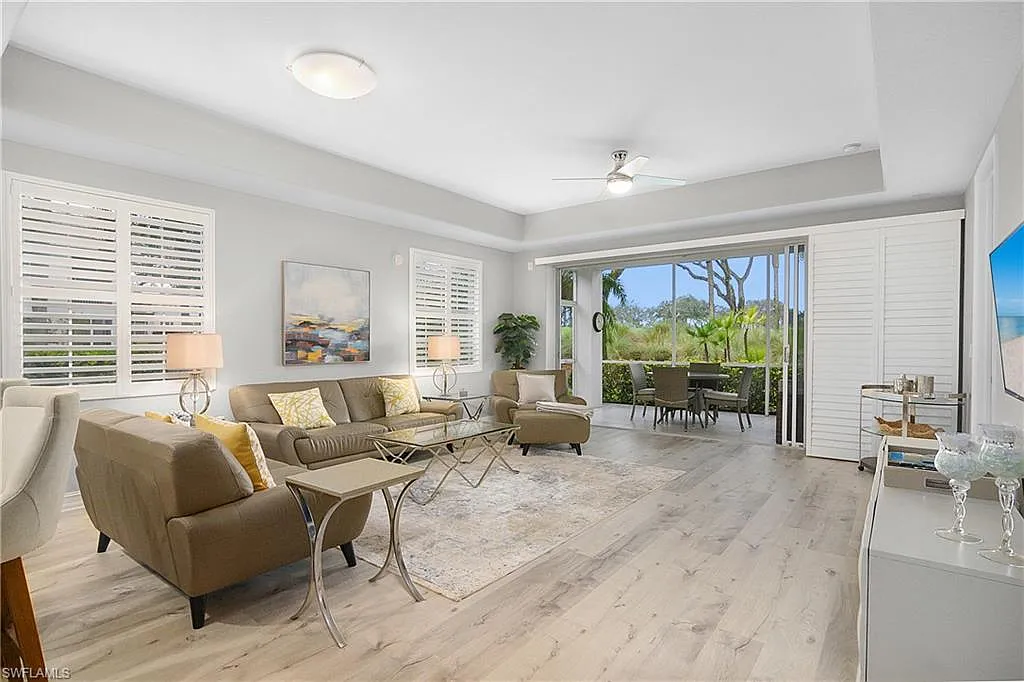 2 bed, 2.0 bath, 2160 sqft, $10,000 — Photo 3