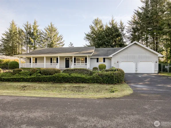 646 Woodland Loop NE, Ocean Shores, WA 98569