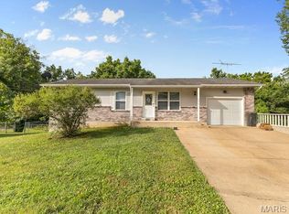 4213 Flucom Rd, De Soto, MO 63020