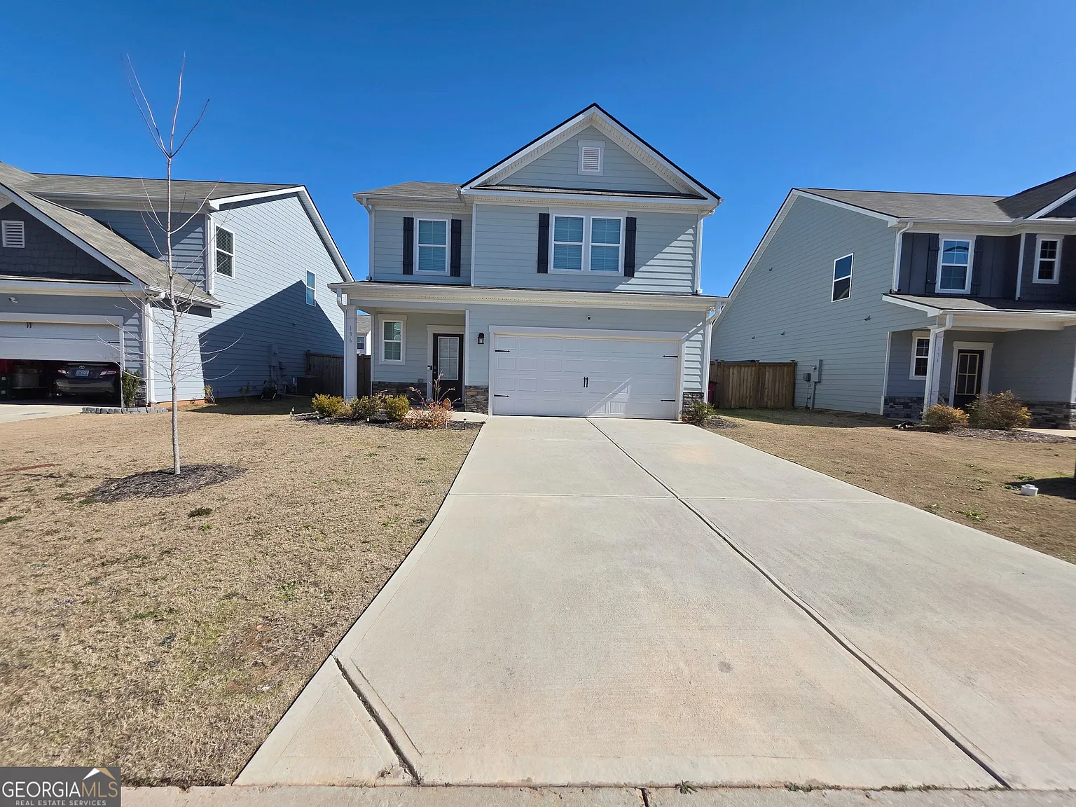 4 bed, 2.5 bath, 1807 sqft, $2,200 — Photo 1