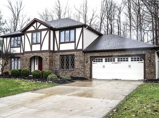 10264 Luman Ln, Twinsburg, OH 44087