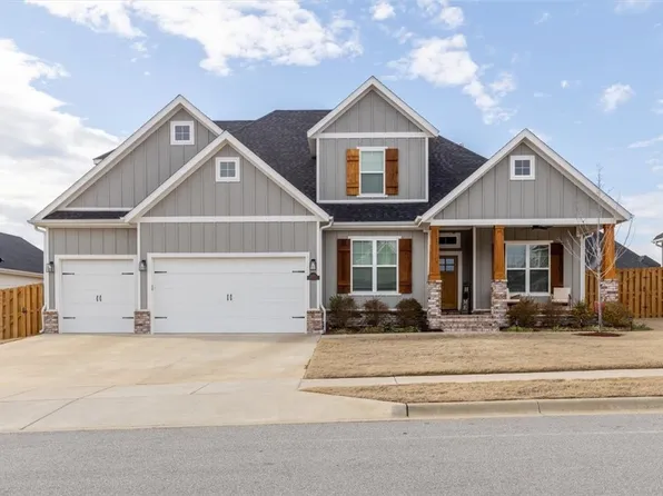 6420 S 61st St, Rogers, AR 72758