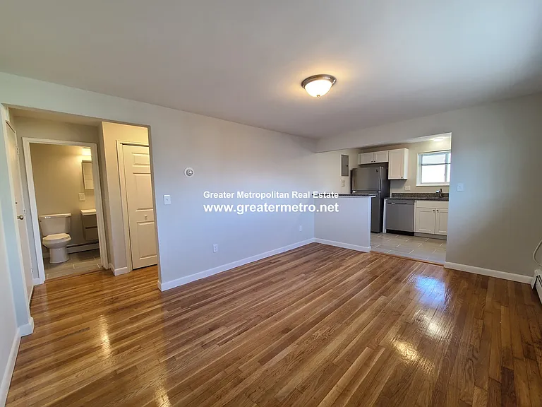 7-9 Holmes St #4B — Photo 4