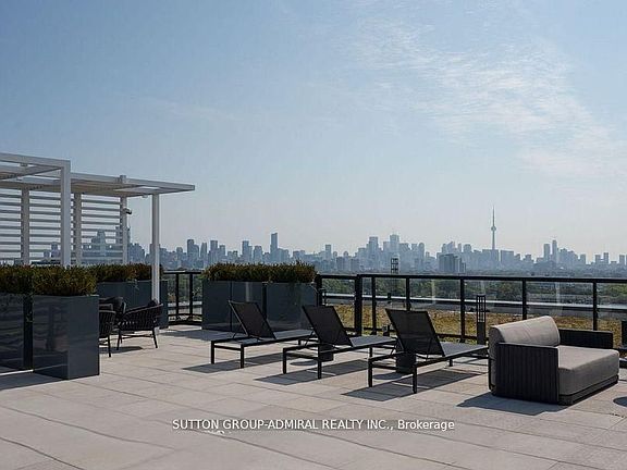 5th image of 185 Alberta Ave #1103