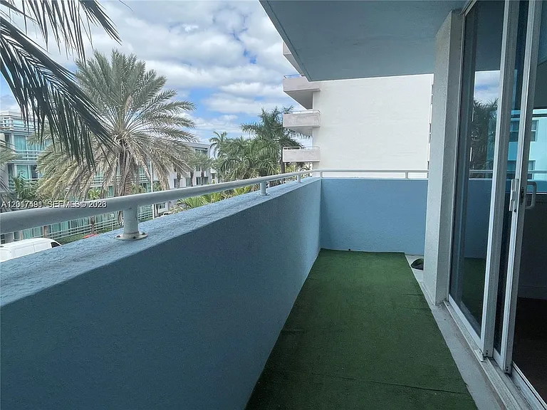 9201 Collins Ave #321 — Photo 19