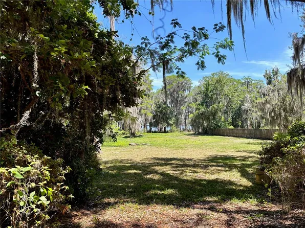 7305 NE 222nd St, Melrose, FL 32666