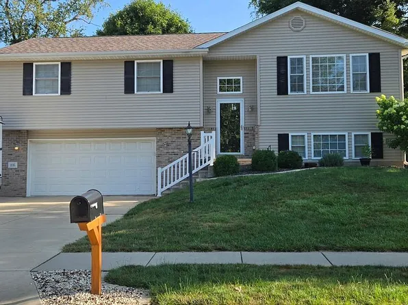 105 Victory Dr, East Peoria, IL 61611