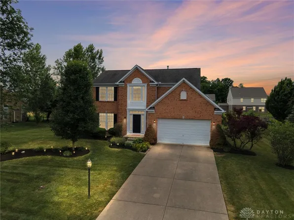 1048 Wild Horse Dr, Dayton, OH 45458