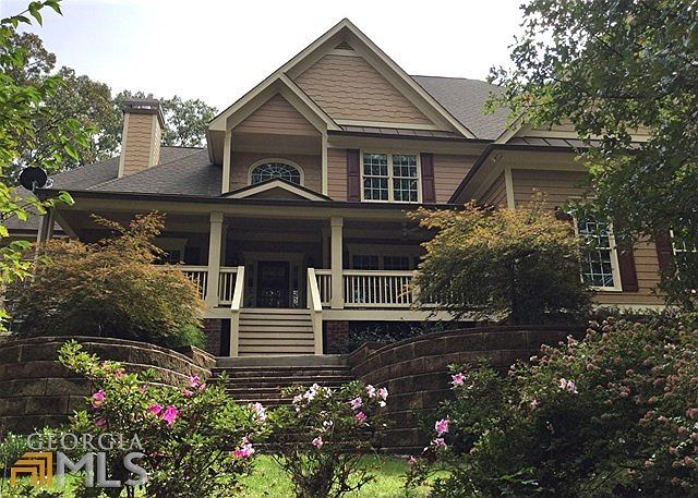 PRIVATE 1.57 ACRE WOODED PROFESSONAL LANDSCAPE SETTING