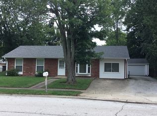 8233 Topaz Dr, Indianapolis, IN 46227