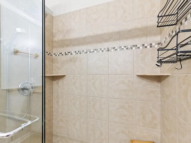 491 Morningside Dr — Photo 15