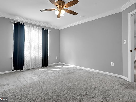 5th image of 8807 Zoe Ct