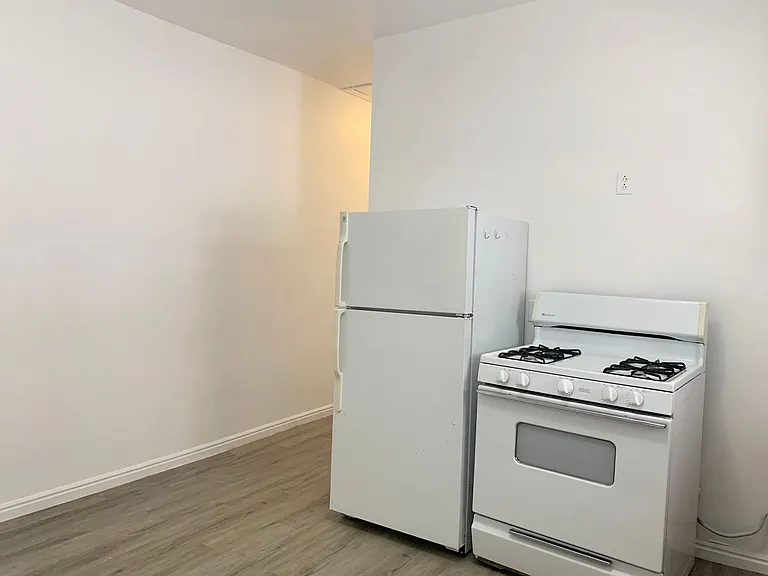 3042-3044 S 8950 W — Photo 11