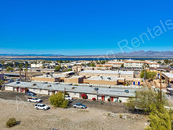 3rd image of 2065 Mesquite Ave Unit 2