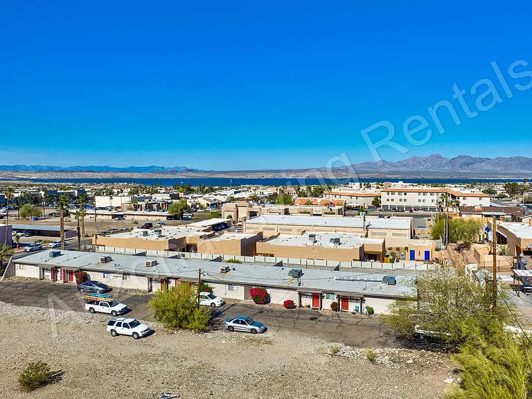 2065 Mesquite Ave — Photo 3