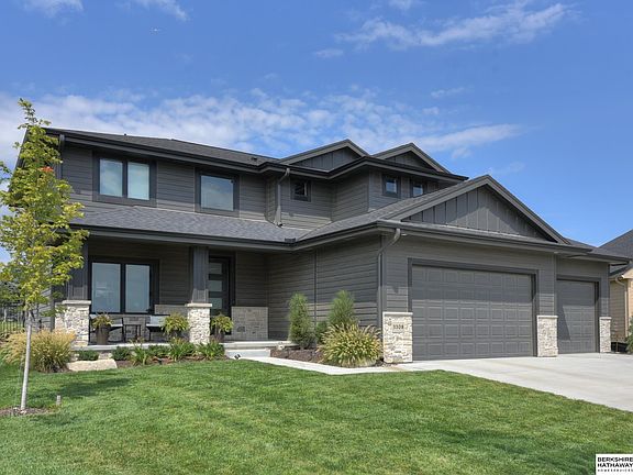 3rd image of 3308 S 212th Ave