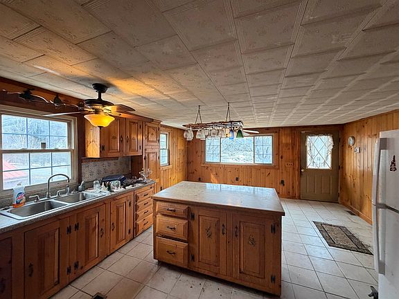 3rd image of 846 New Boston Road