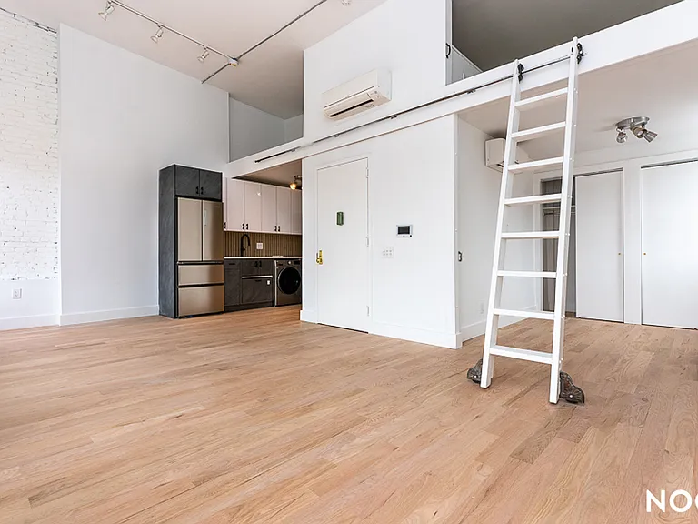 98 Moore St #4B — Photo 5