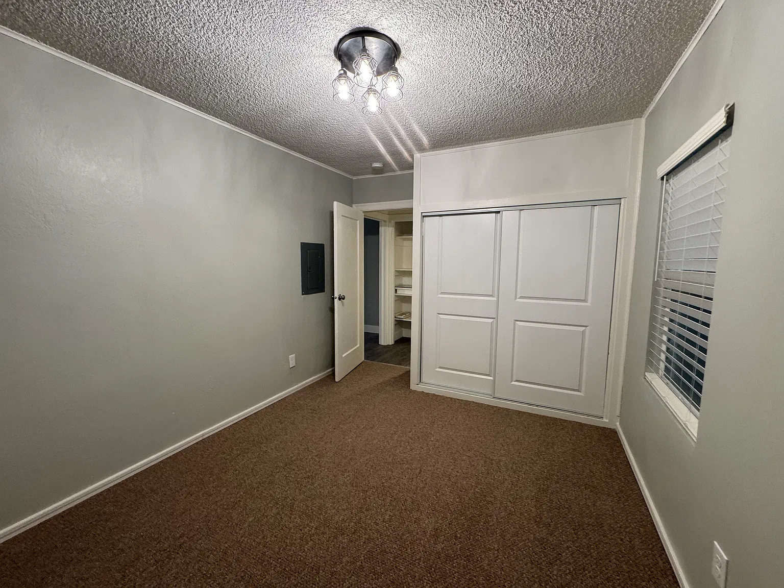 1 bed, $1,100 — Photo 4