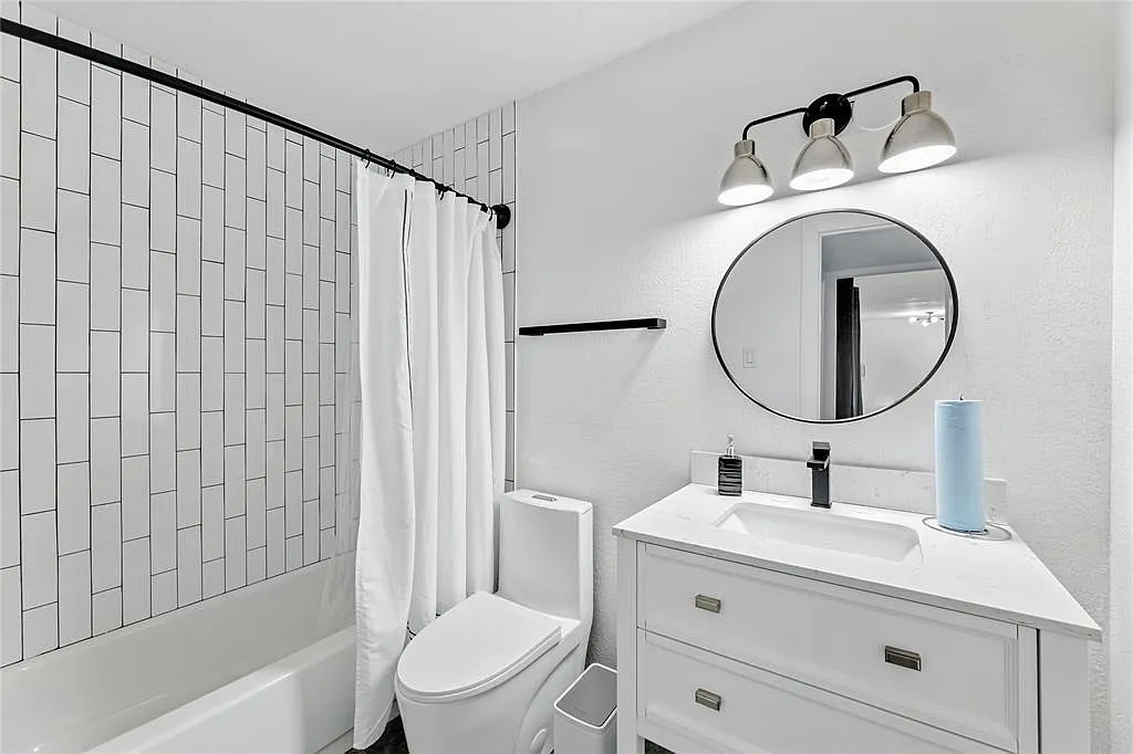 8600 Fathom Circle - 2403 — Photo 2